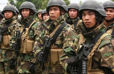 Вьетнамские солдаты