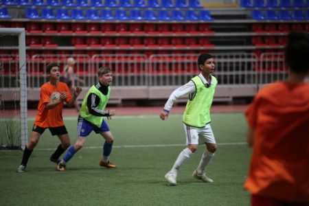 Футболисты