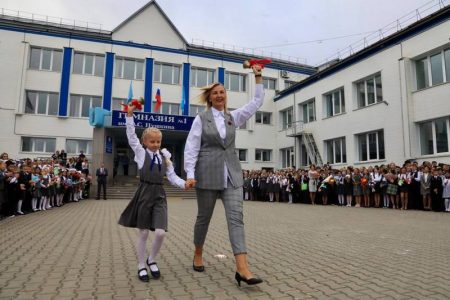 Новую школу на 800 мест открыли на Сахалине