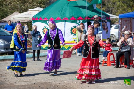 Ярко и  празднично прошел день татарской и башкирской культуры во Владивостоке