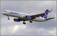 Авиалайнер из  Якутска 24  июня  прилетает в аэропорт Владивостока  с  восьмичасовой  задержкой